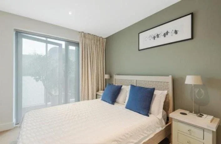 Flat Love Lane in Greater London