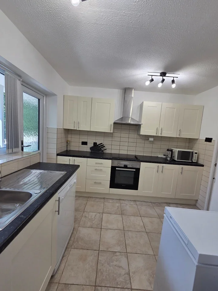 Flat Lockett Gardens in Salford