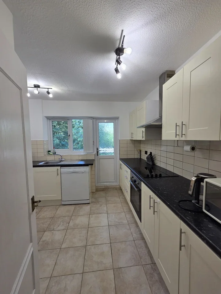 Flat Lockett Gardens in Salford