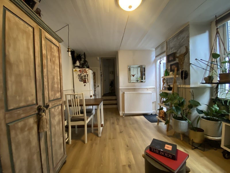Room Elmsdale Road in Greater London
