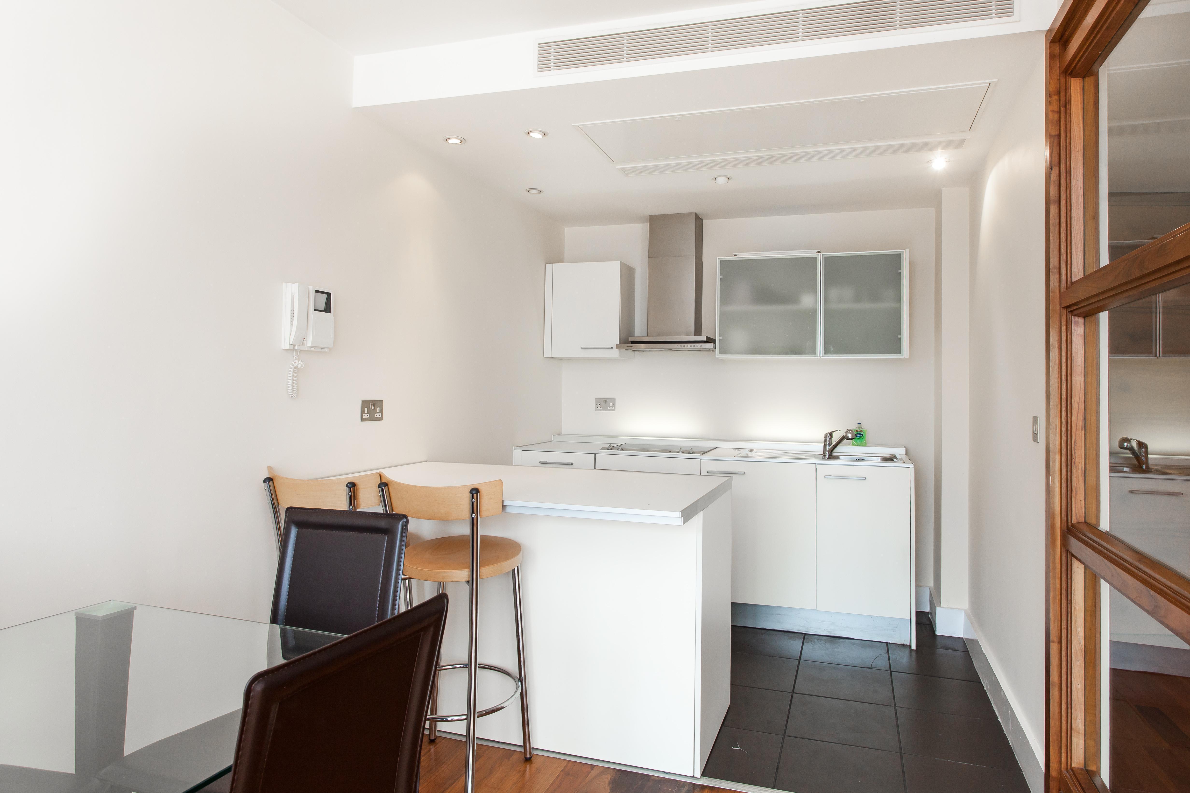 Flat Praed Street in City of Westminster