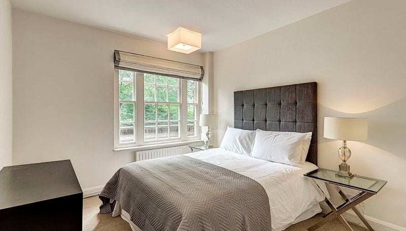 Flat Fulham Road in Greater London