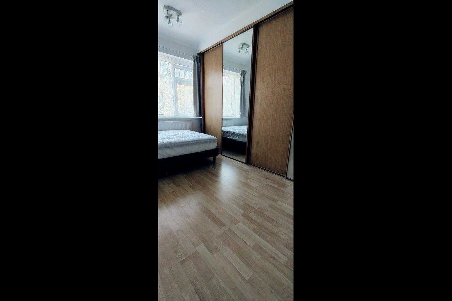 Room Woodrow Close in Greater London