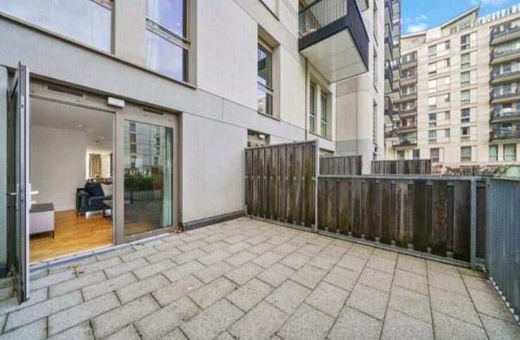Room Napa Close in Greater London