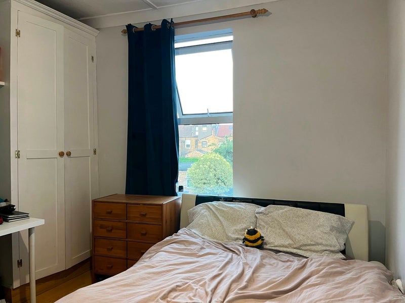Room Byron Road in Greater London