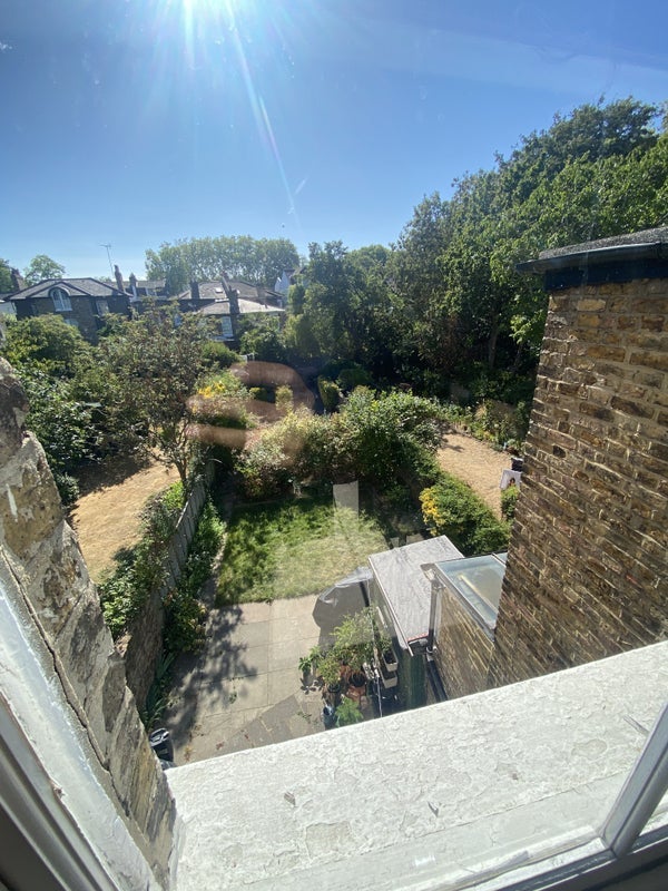 Room Groveway in Greater London