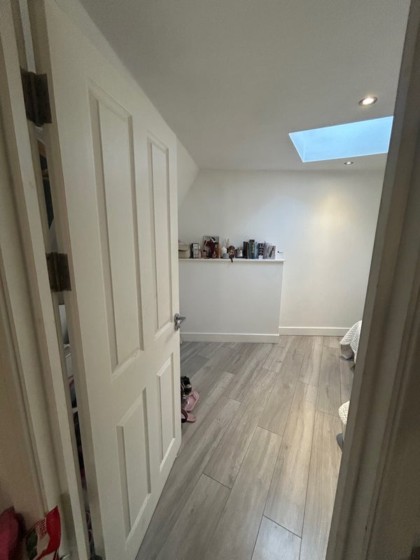 Room Caister Mews in Greater London