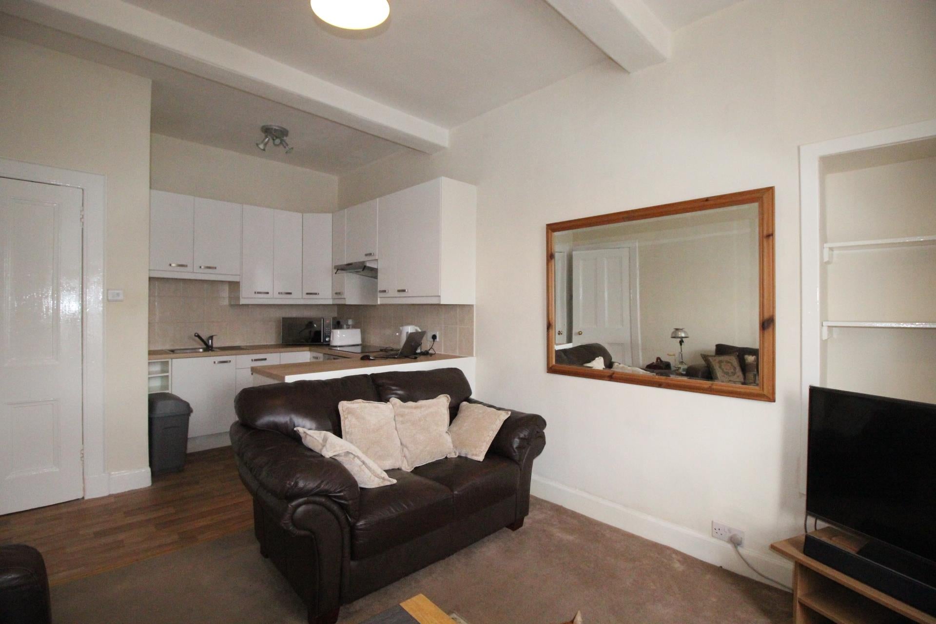 Flat West Park Place in City of Edinburgh