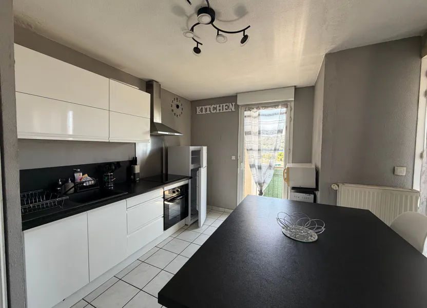 Appartement Avenue Pierre Mendès France à Saint-Priest-en-Jarez