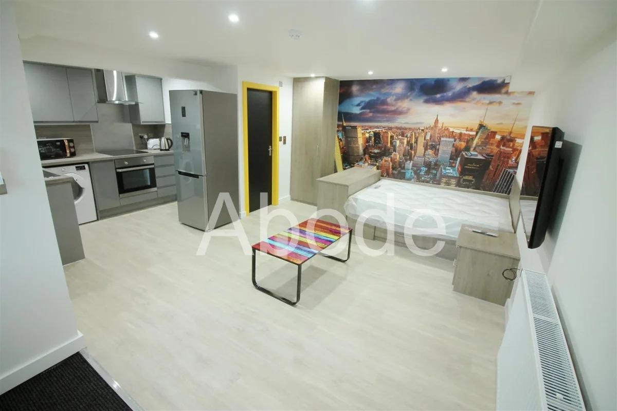 Flat Lumley Grove in Leeds