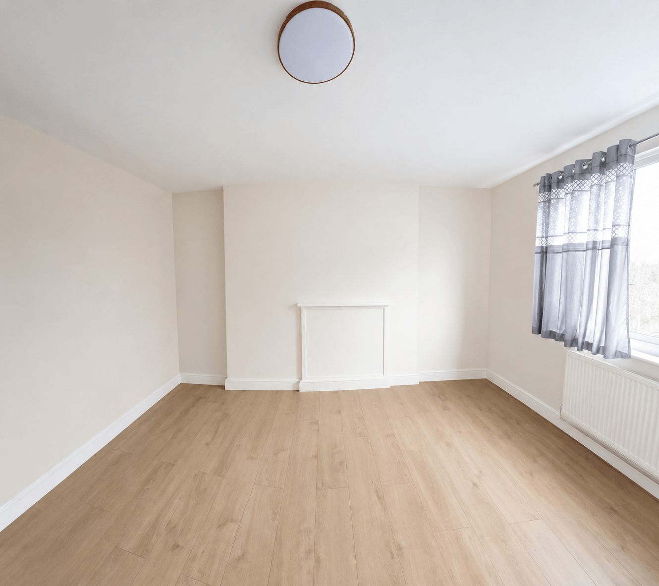 Flat Nicola Close in Greater London