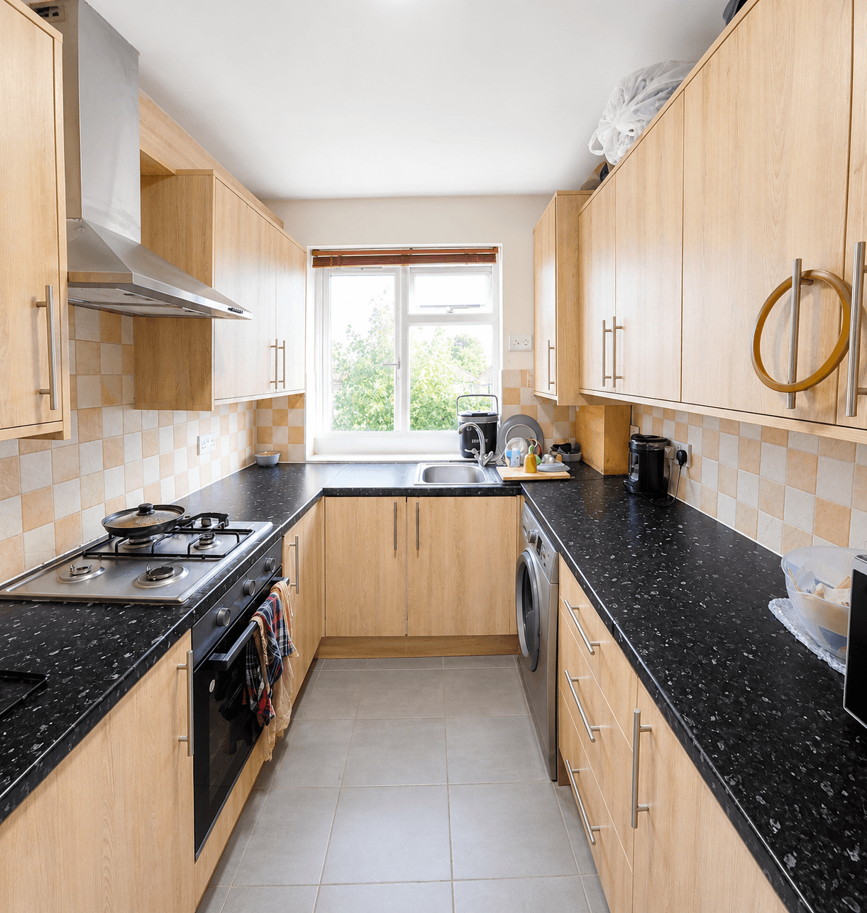 Flat Nicola Close in Greater London