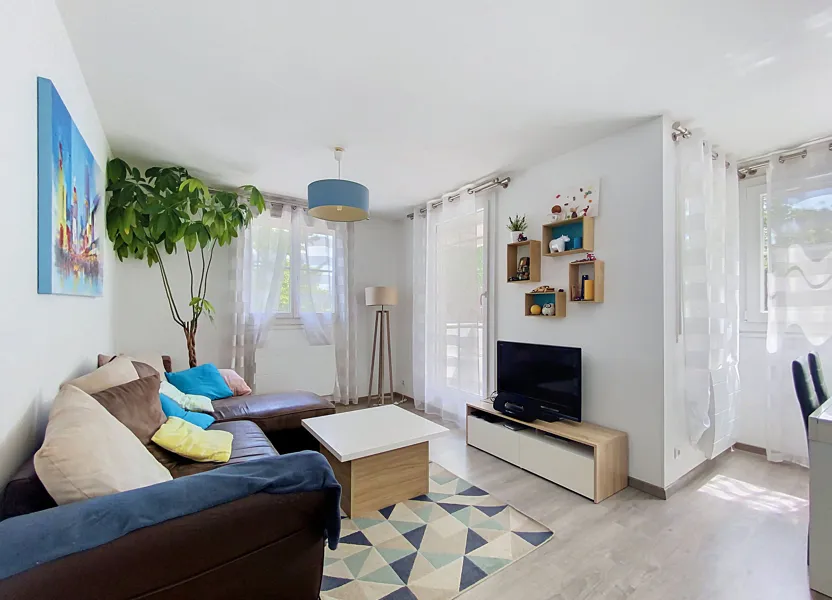 Appartement Rue Henri Bergson à Montigny-le-Bretonneux