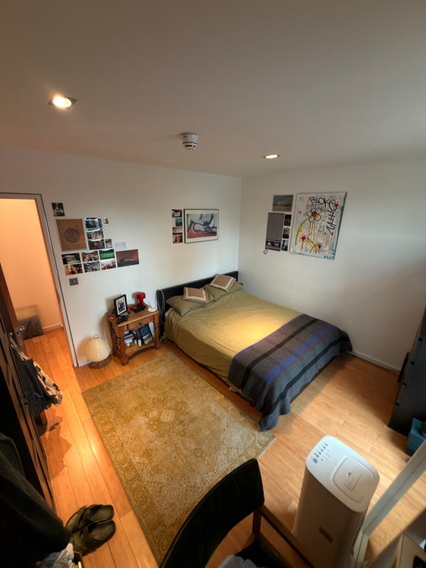 Flat Kingsland Road in Greater London