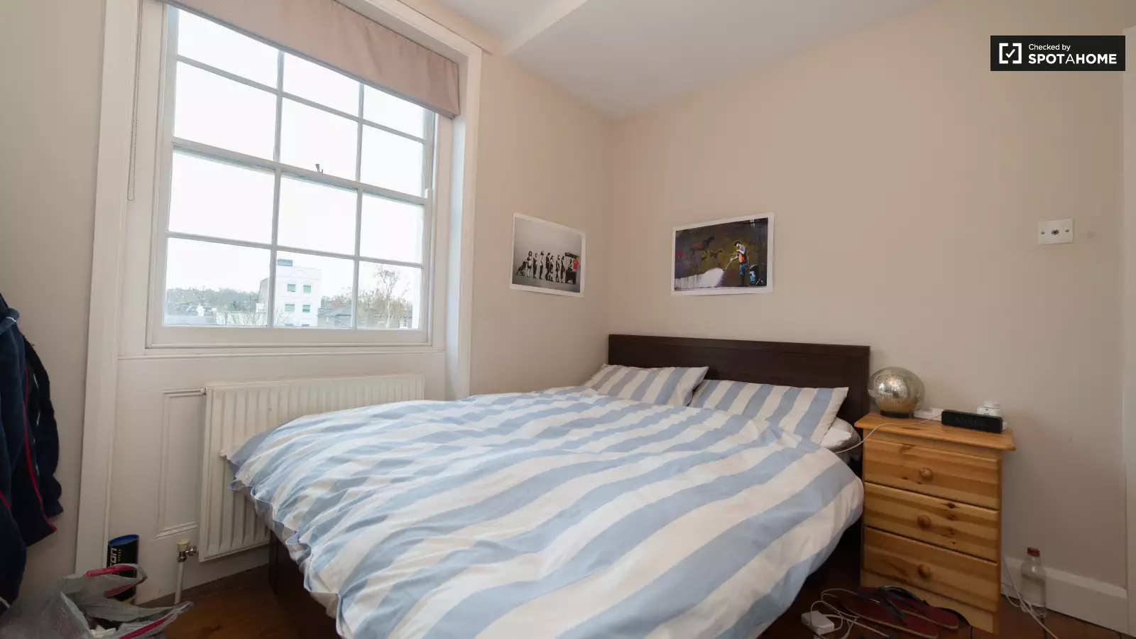 Room Coldharbour Lane in Greater London