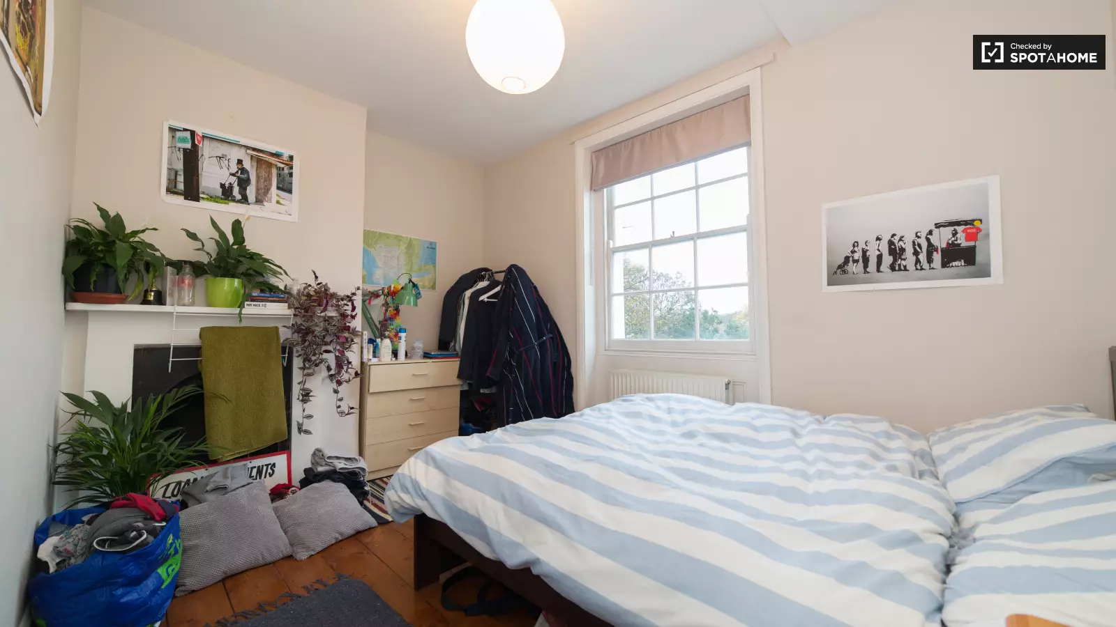 Room Coldharbour Lane in Greater London
