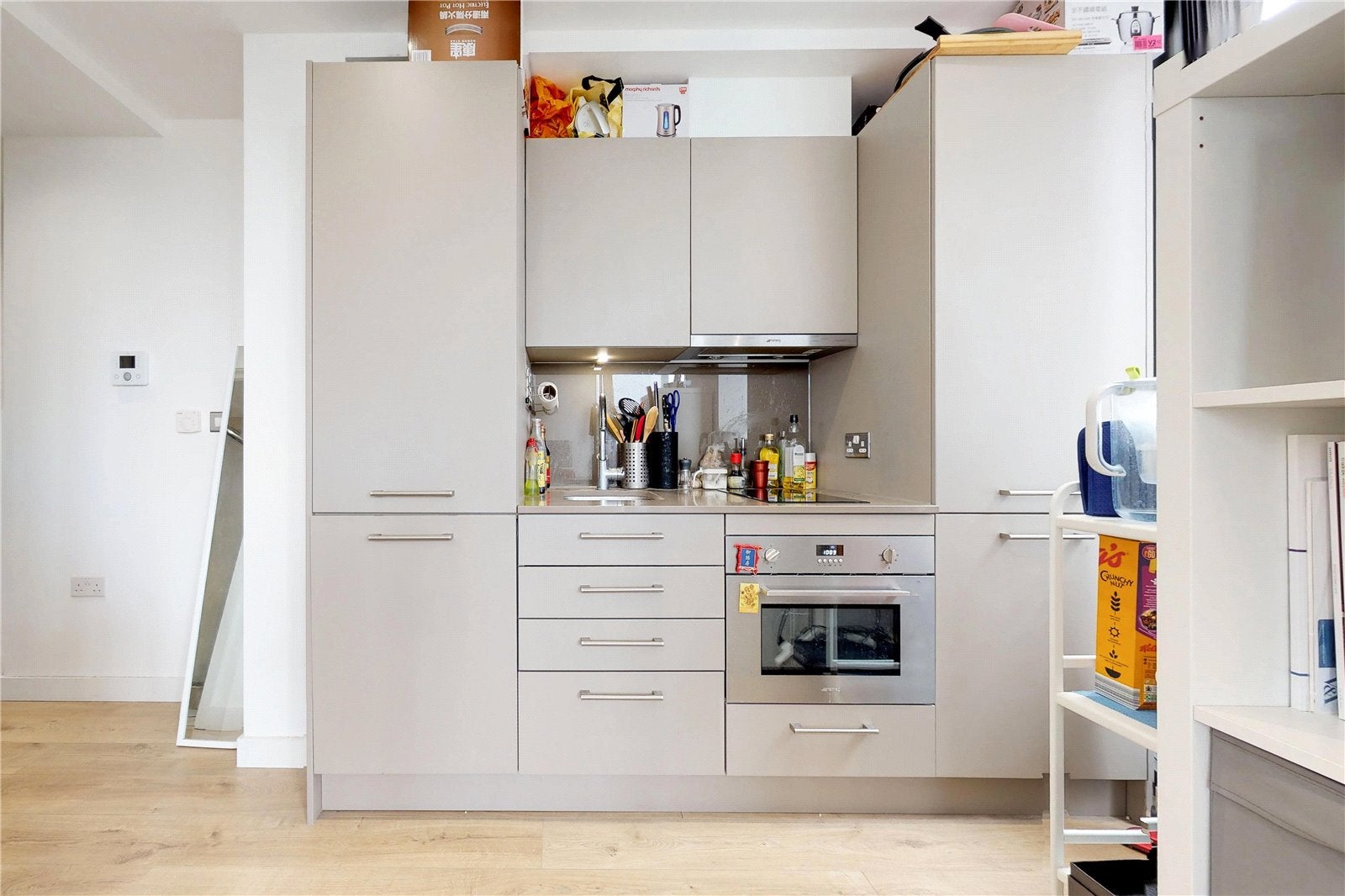 Flat Thornham Grove in Greater London