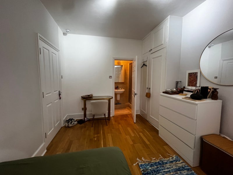 Room Weltje Road in Greater London