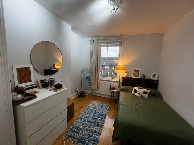 Room Weltje Road in Greater London