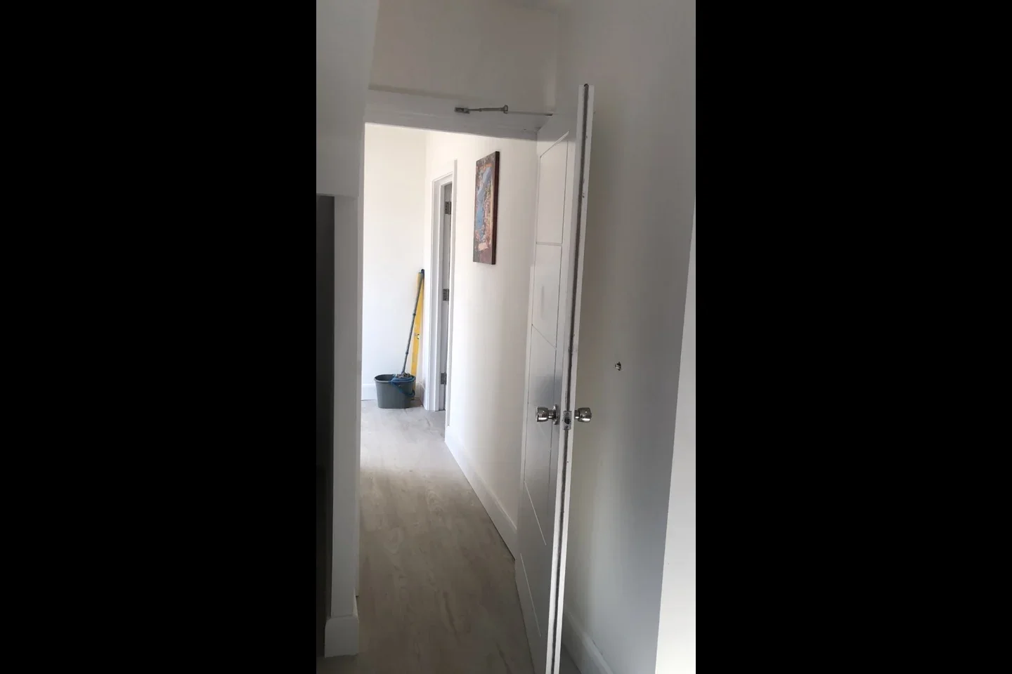 Room Elizabethan Way in Borough of Spelthorne