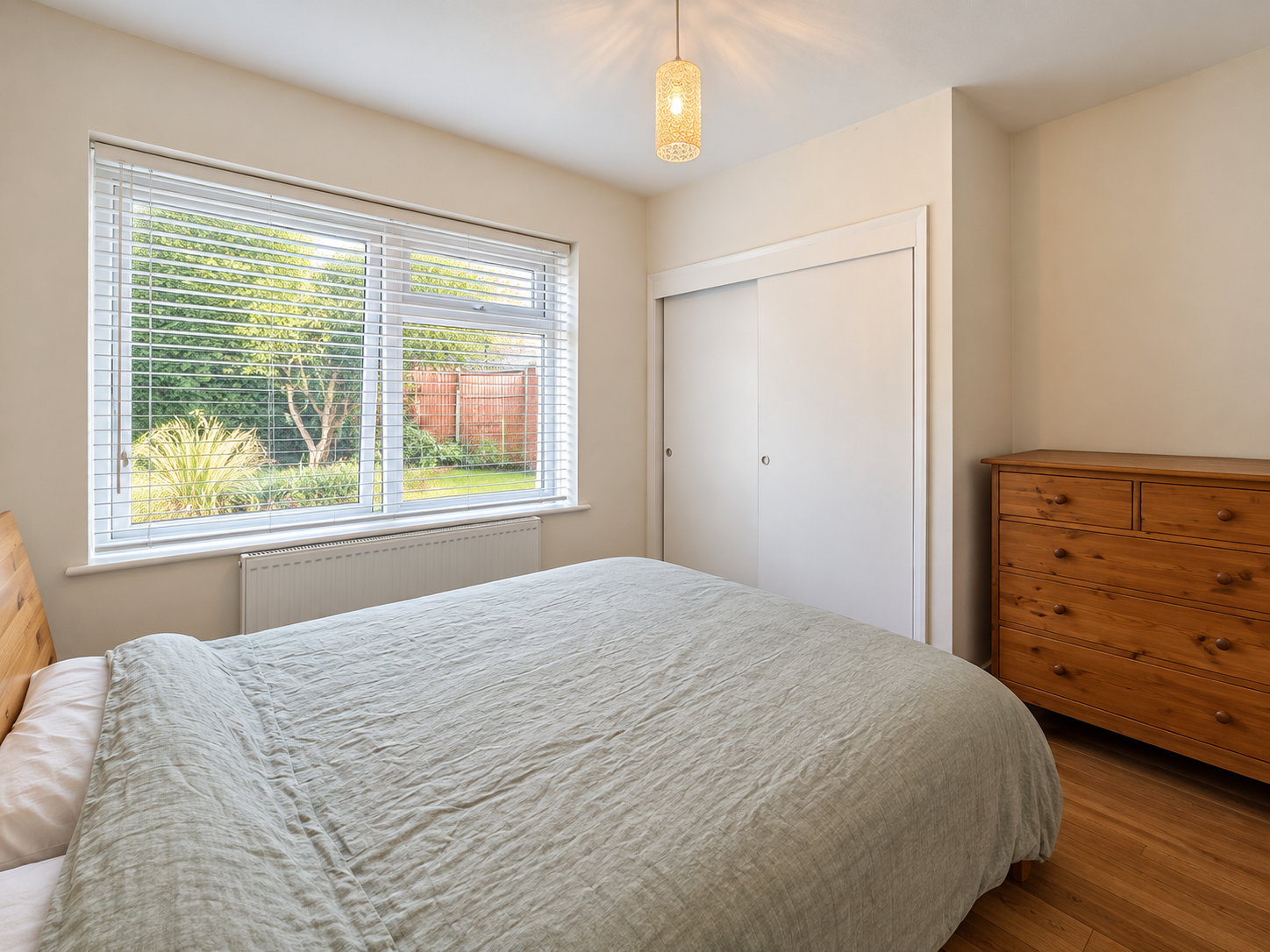 Flat Windfield Close in Greater London
