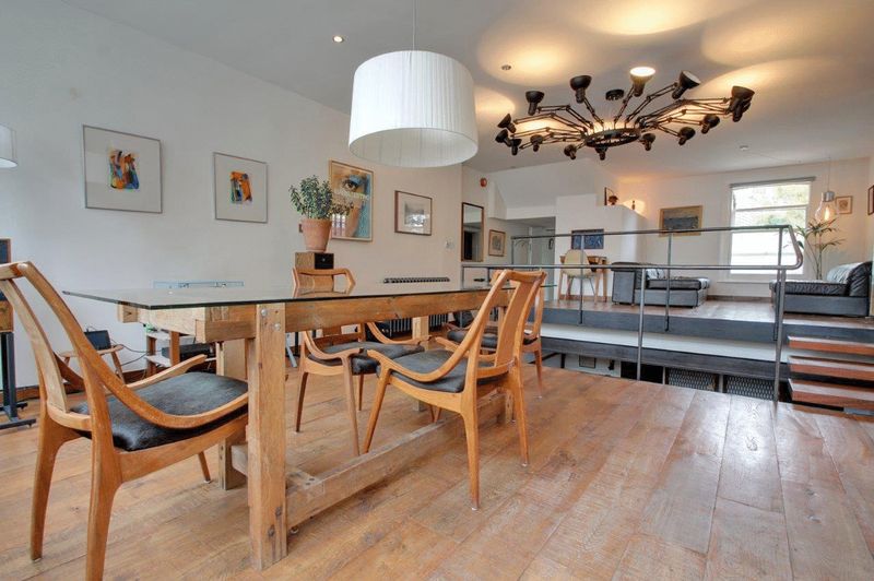Flat Tanners Hill in Greater London