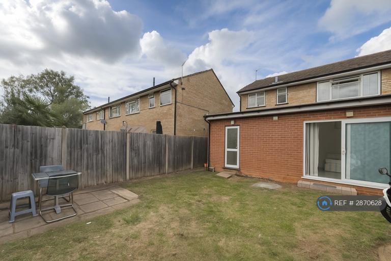 Room Leacroft Close in Greater London