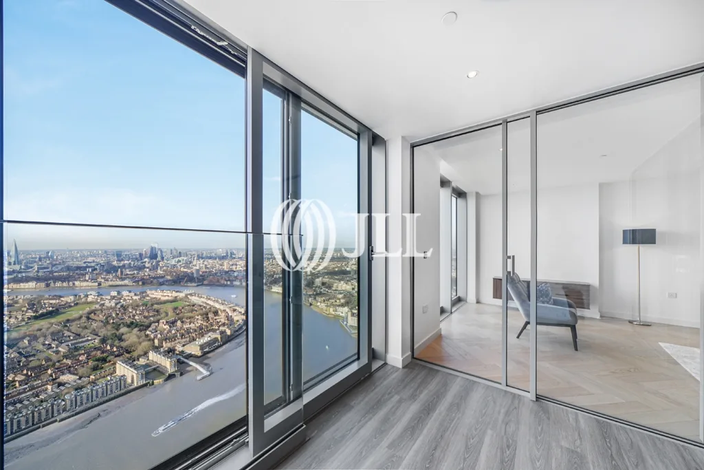 Flat Kildare Walk in Greater London