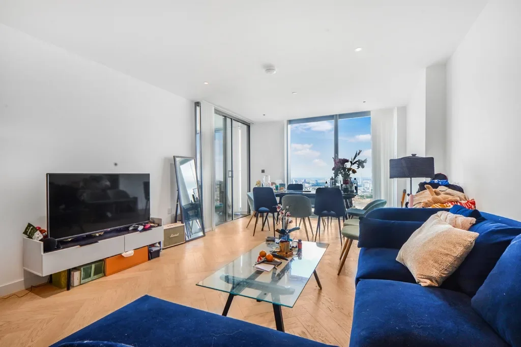 Flat Kildare Walk in Greater London