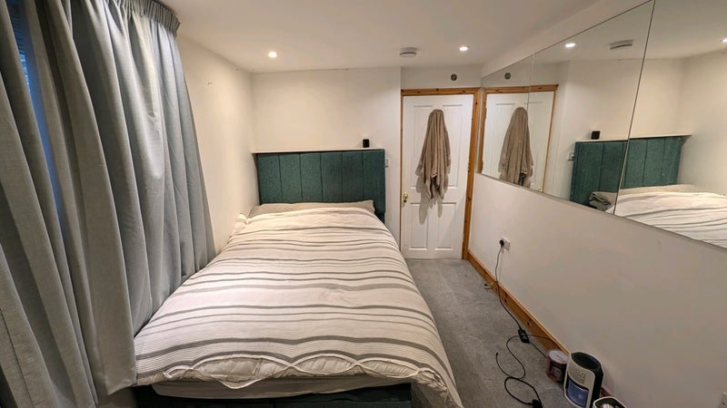 Room Powerscroft Road in Greater London
