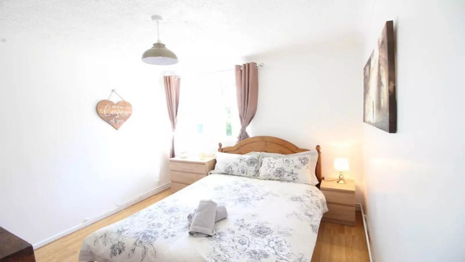Flat Wyllen Close in Greater London