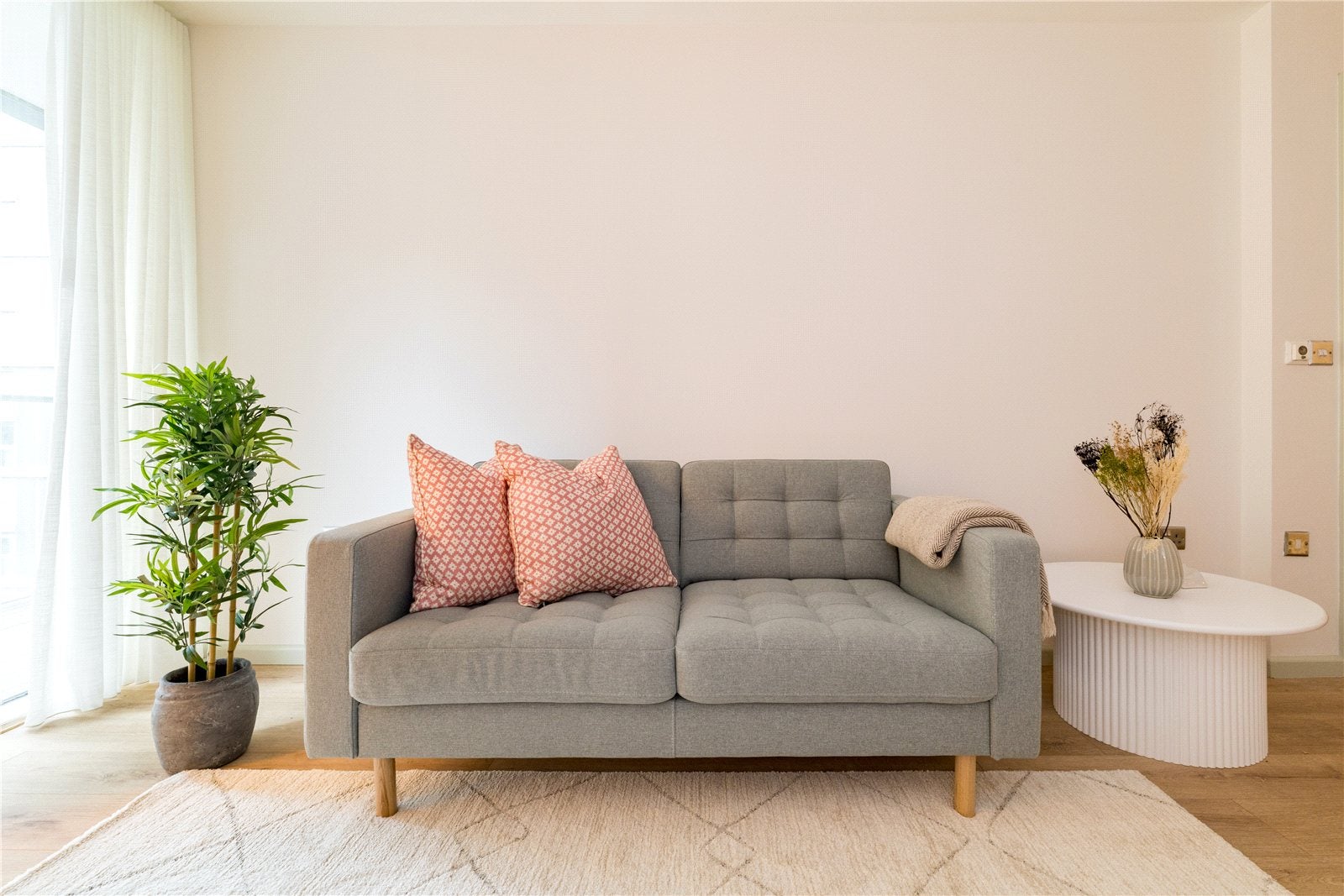 Flat Elgin Avenue in City of Westminster