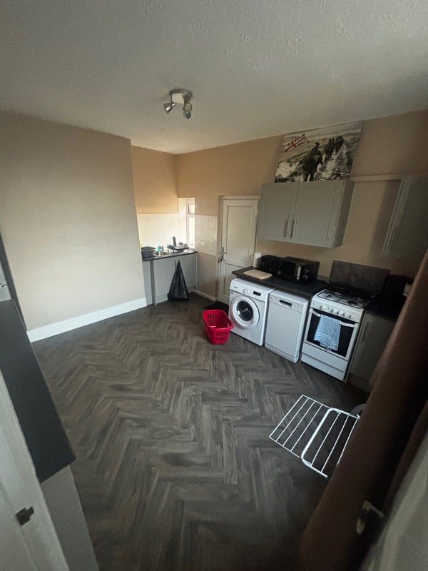 Room Simpson Street in Burnley