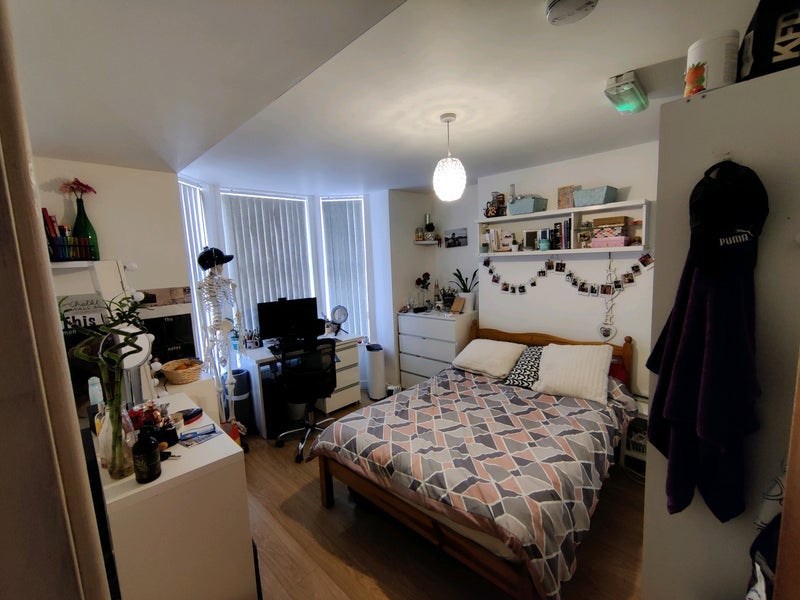 Room Abbey Grove in Nottingham