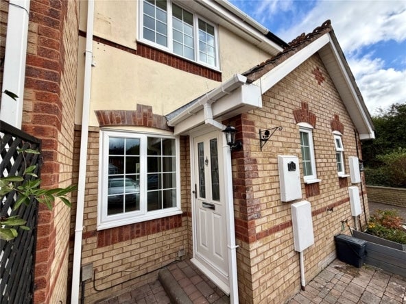 House Covingham Drive in Stratton St. Margaret