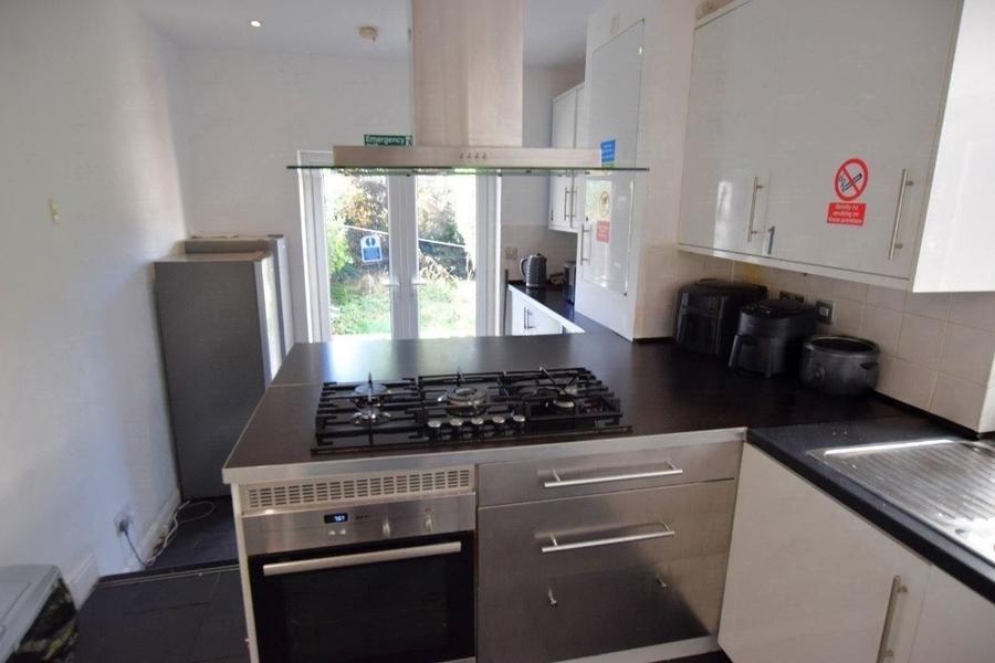 Room Stimpson Avenue in Northampton