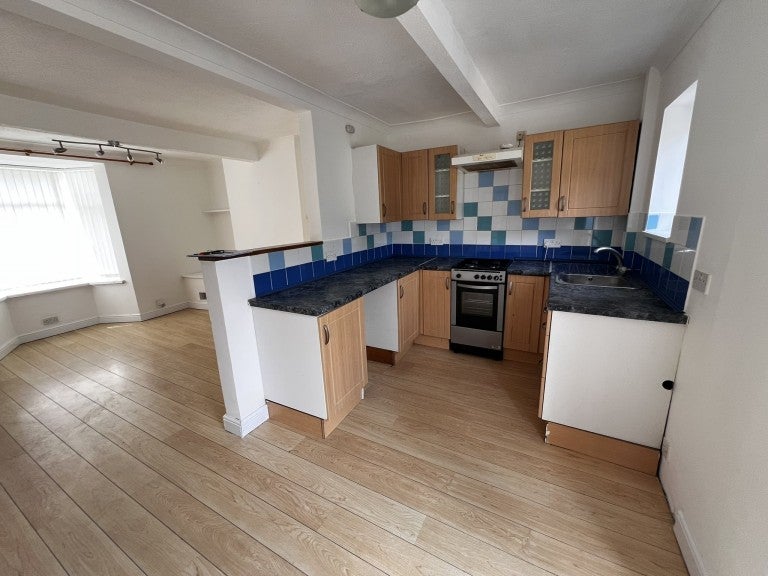 House Tyle Teg in Burry Port