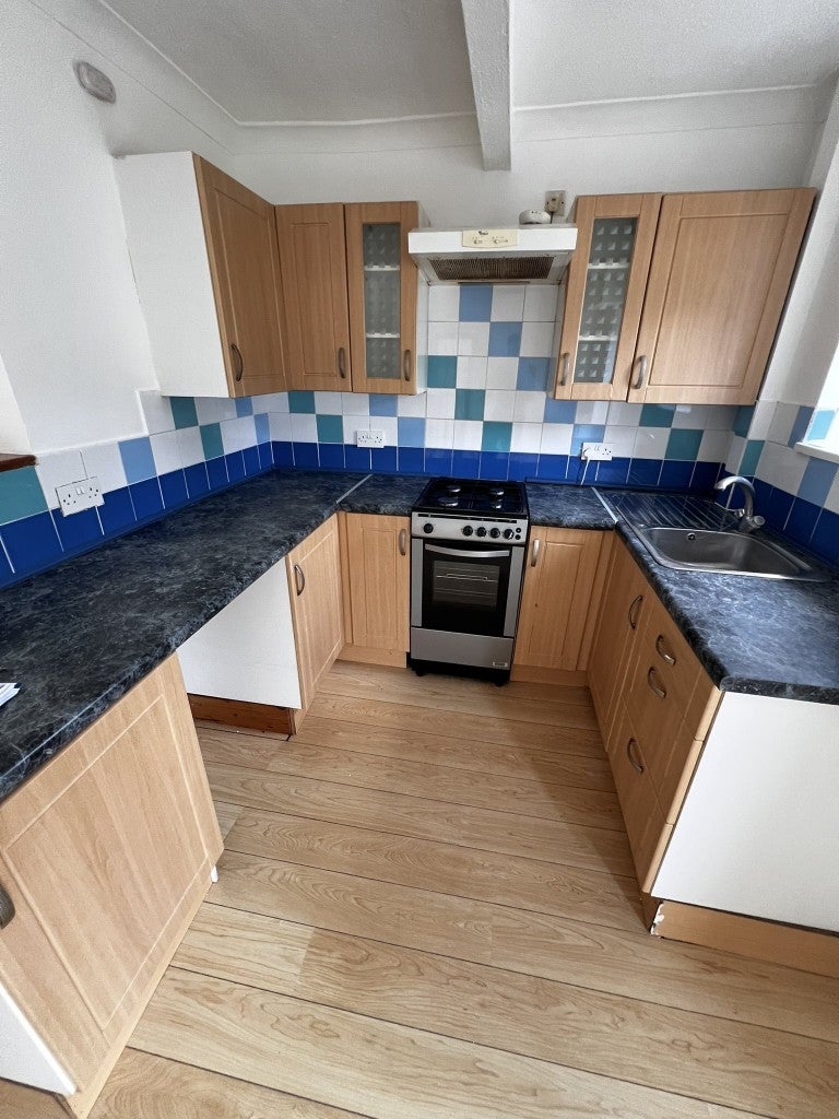 House Tyle Teg in Burry Port