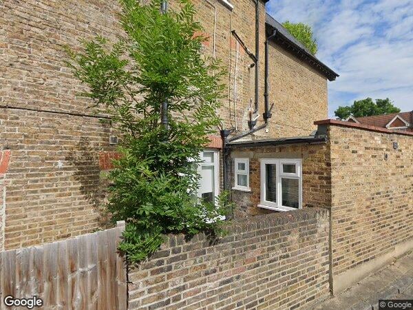 Room Mountfield Road in Greater London