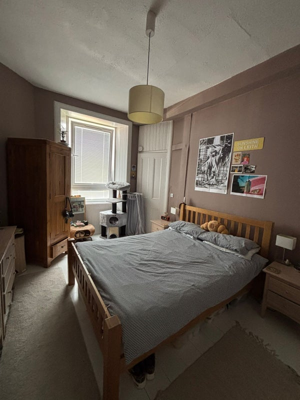 Room Seafield Road East in City of Edinburgh