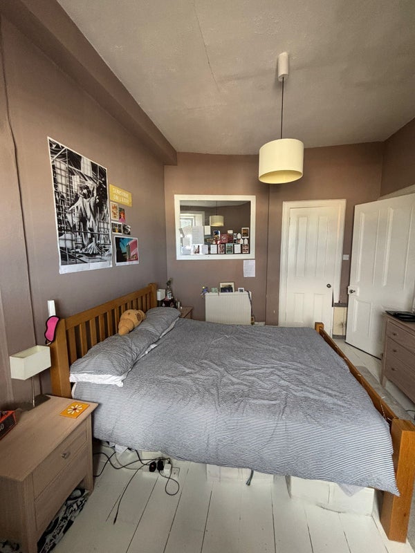 Room Seafield Road East in City of Edinburgh