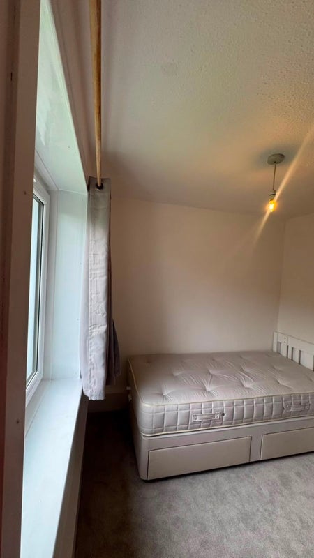 Room Westburn Grove in City of Edinburgh