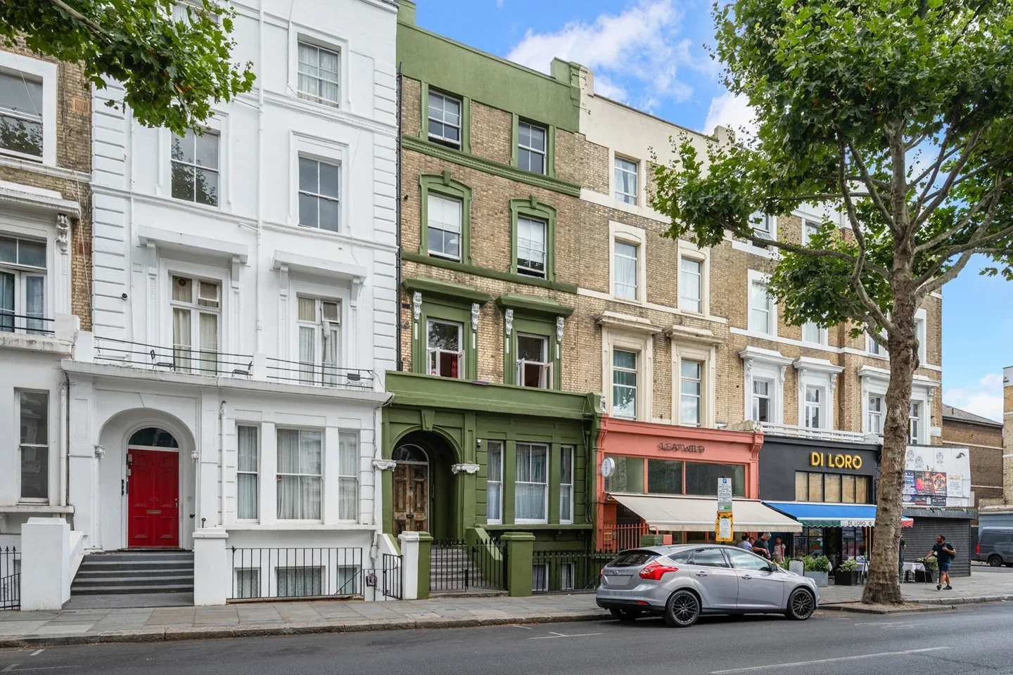 Flat Ladbroke Grove in Greater London