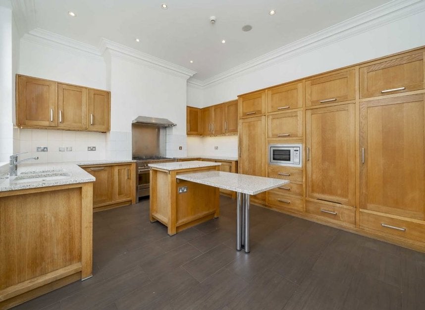 House Rudall Crescent in Greater London