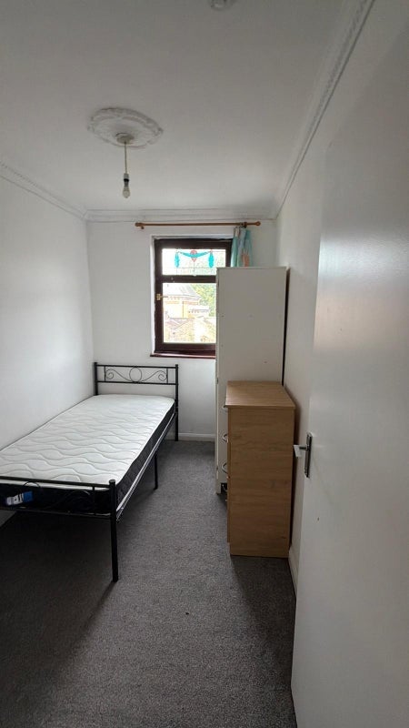 Room East India Dock Road in Greater London
