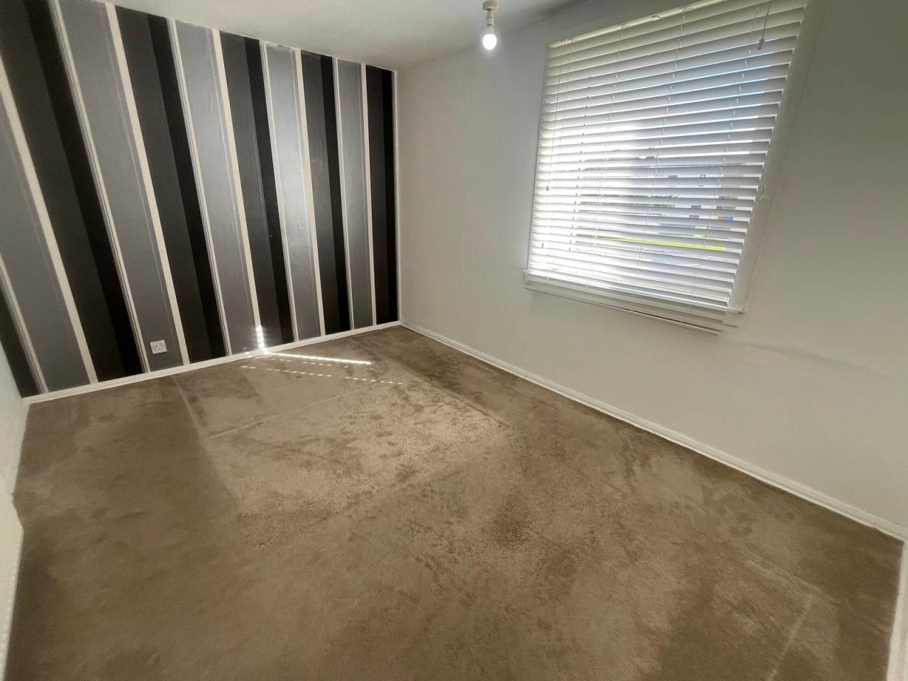 Flat Finavon Street in Dundee