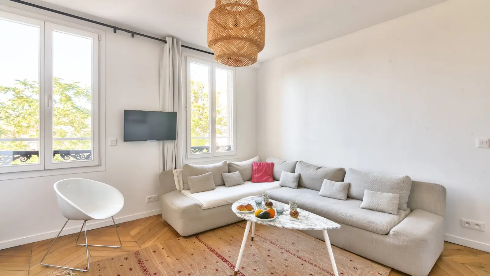Flat Rue Pierre Fontaine in Paris