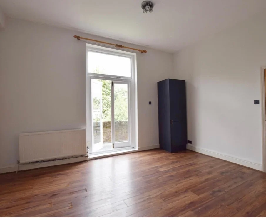 Flat Cavendish Road in Greater London