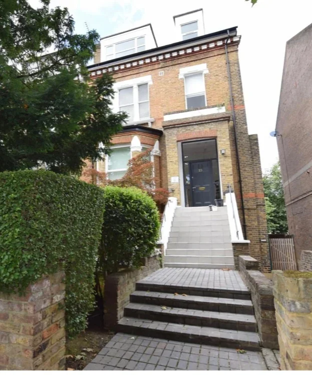 Flat Cavendish Road in Greater London