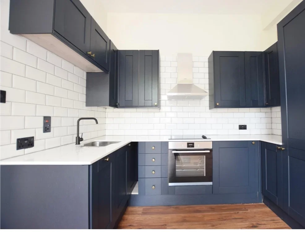Flat Cavendish Road in Greater London